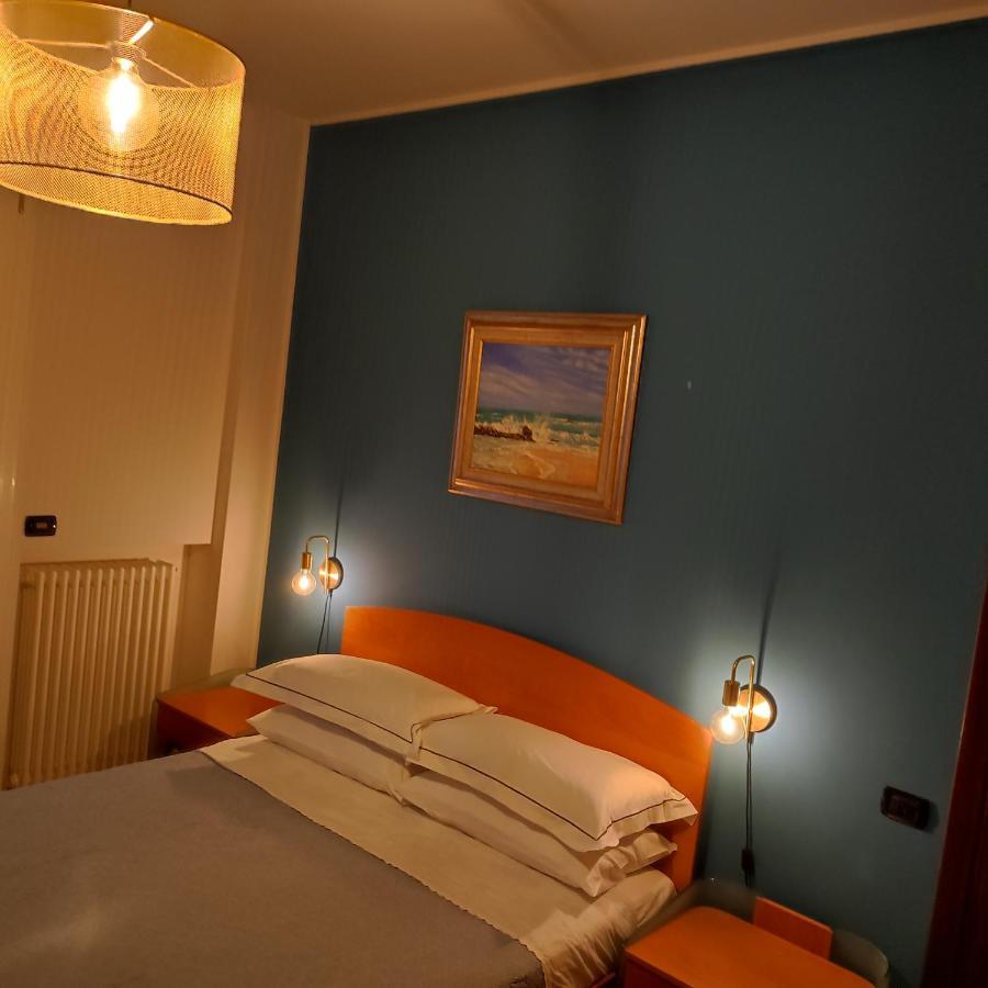 Tramonto In Baia Appartement Pesaro Buitenkant foto