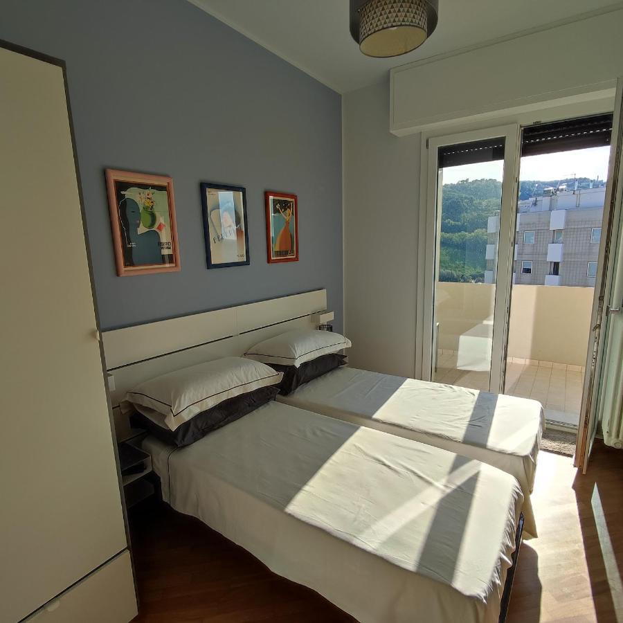 Tramonto In Baia Appartement Pesaro Buitenkant foto
