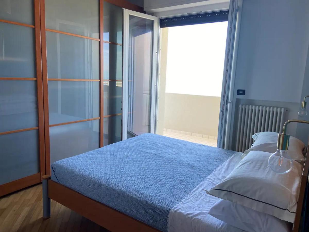 Tramonto In Baia Appartement Pesaro Buitenkant foto
