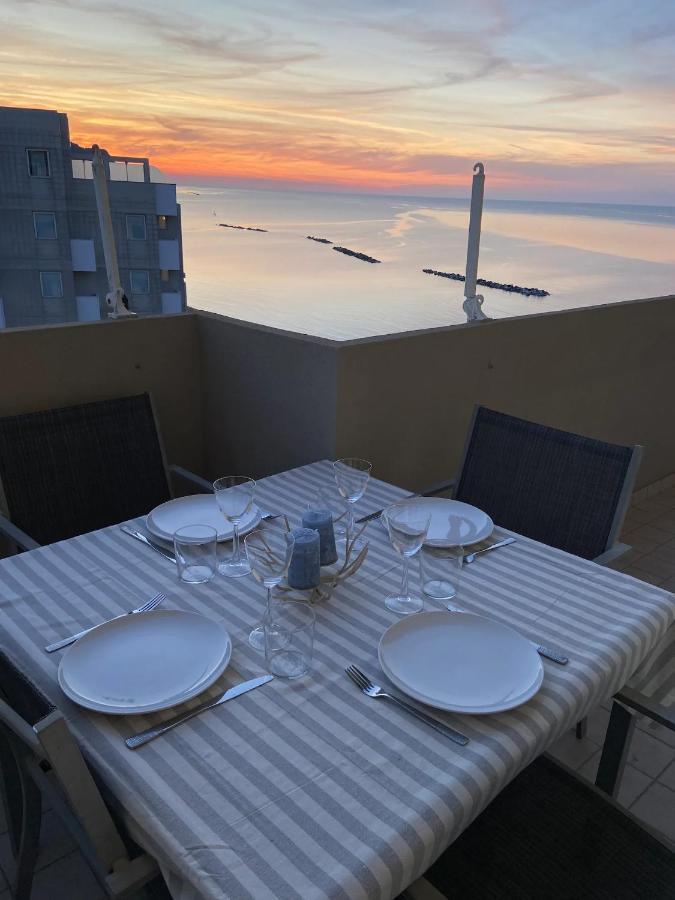 Tramonto In Baia Appartement Pesaro Buitenkant foto